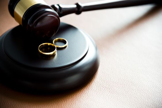 Navigating the Complexities of Divorce with Expertise: Divorce Lawyers in Ahmedabad