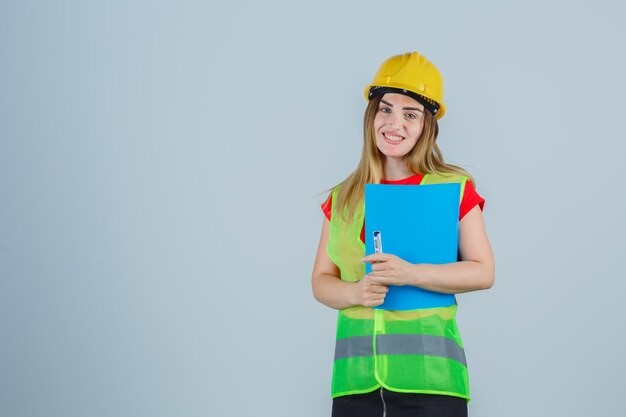 How a Class 2 Hi-Vis Ladies Safety Vest in New Jersey Can Keep You Safe