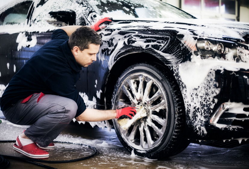 Bringing the Best to Your Doorstep: Car Glass Fixer’s Home Car Wash Services in Dubai