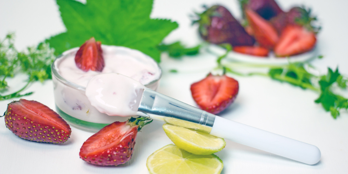 10 necessary Ingredients to Look for in Whitening Cream
